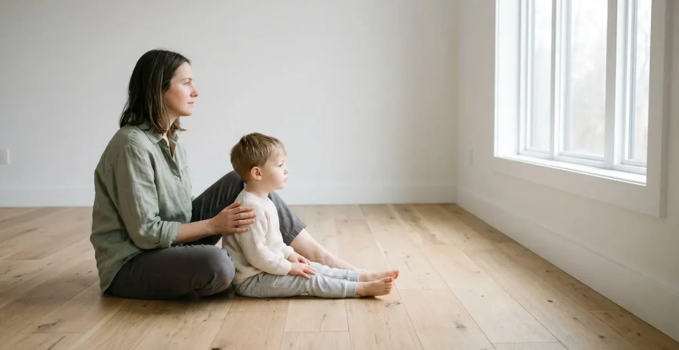 Parent et enfant en moment de co-régulation émotionnelle favorisant l'apprentissage